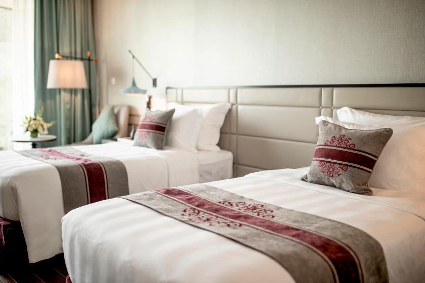 Phòng Deluxe 2 Giường Đơn có Ban công và Tầm nhìn ra Vườn