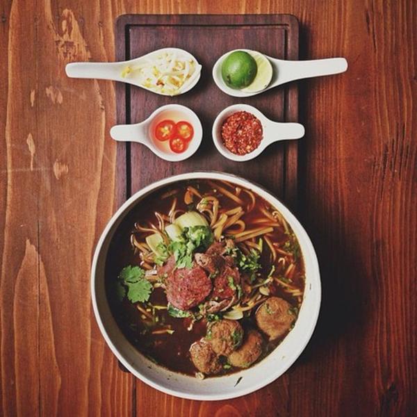 Phòng Deluxe Có 2 Giường Cỡ Queen Phòng Deluxe Có 2 Giường Cỡ Queen