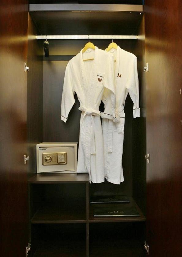 Phòng Có Giường Cỡ King