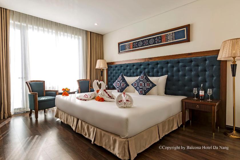 Phòng Premier Giường Đôi Có Ban Công - Nhìn Ra Đại Dương Phòng Premier Giường Đôi Có Ban Công - Nhìn Ra Đại Dương