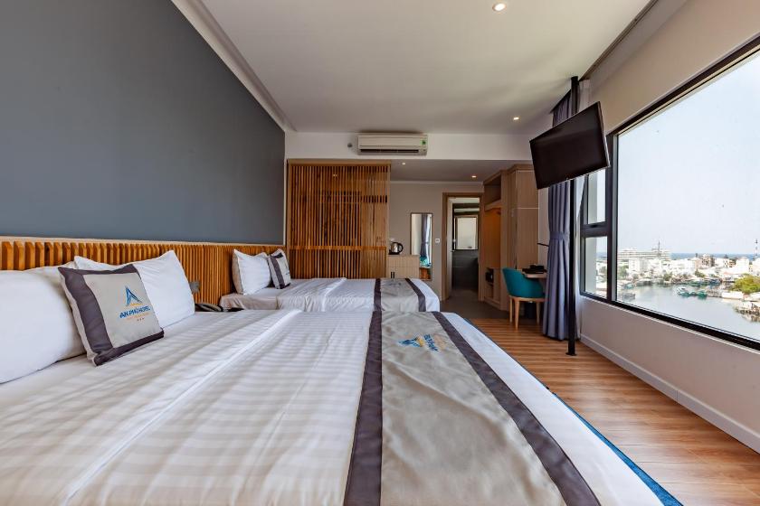 Phòng Deluxe Gia đình