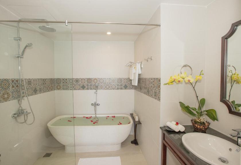 Phòng Deluxe Có Giường Cỡ King Phòng Deluxe Có Giường Cỡ King