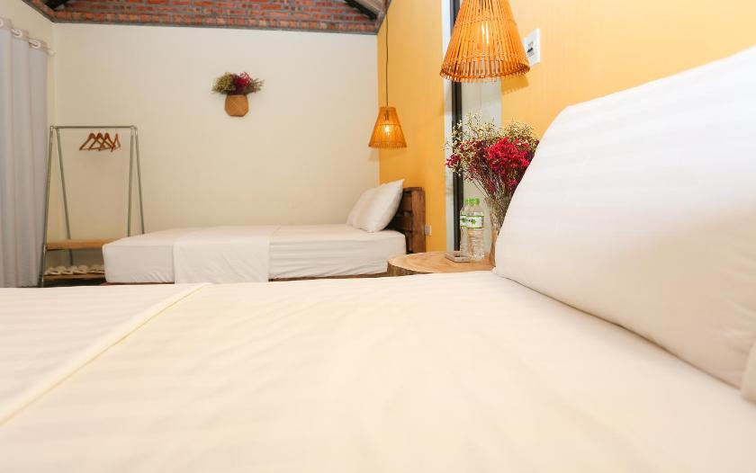 Phòng 4 người nhìn ra vườn Phòng 4 người nhìn ra vườn