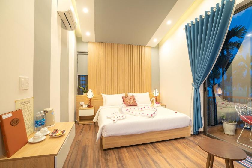 Phòng Deluxe Giường Đôi/2 Giường Đơn Có Ban Công Phòng Deluxe Giường Đôi/2 Giường Đơn Có Ban Công