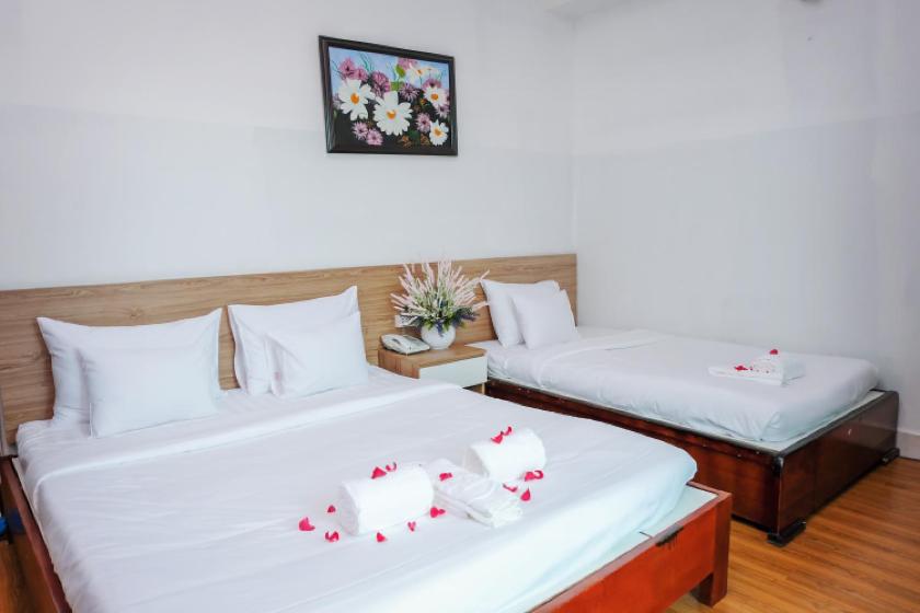 Phòng 3 Người Nhìn Ra Thành Phố Phòng 3 Người Nhìn Ra Thành Phố