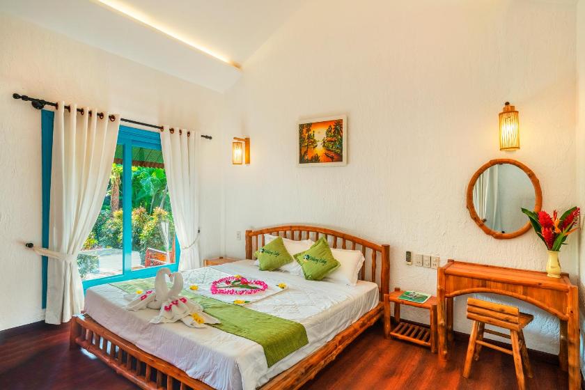 Phòng Deluxe Giường Đôi/2 Giường Đơn Nhìn Ra Vườn