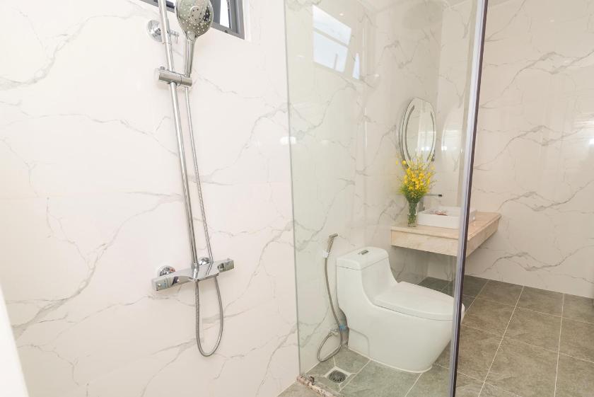 Phòng Deluxe 2 giường đơn với ban công Phòng Deluxe 2 giường đơn với ban công