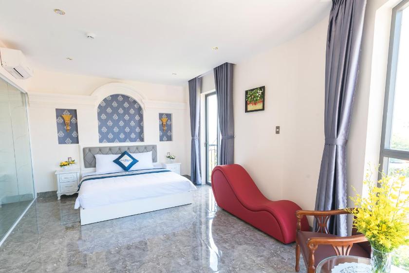 Suite có Tầm nhìn ra Ban công và Bờ hồ Suite có Tầm nhìn ra Ban công và Bờ hồ