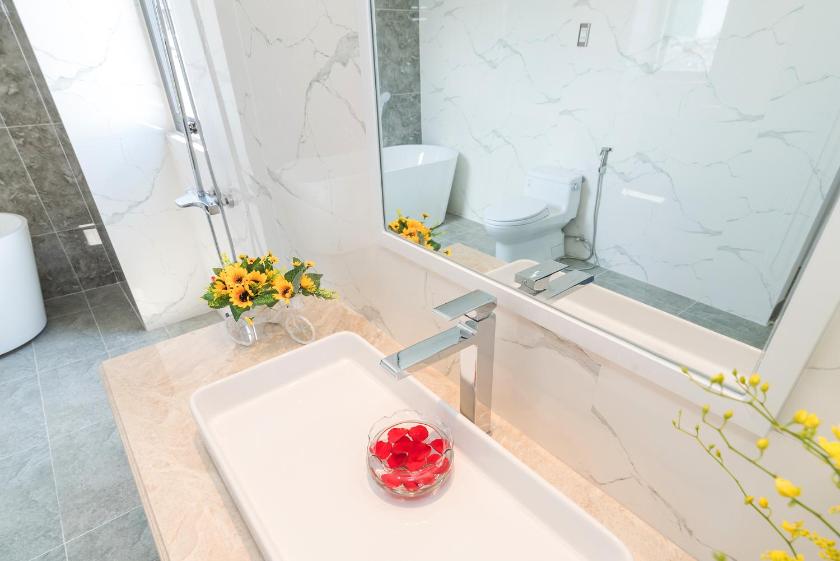 Suite có Tầm nhìn ra Ban công và Bờ hồ Suite có Tầm nhìn ra Ban công và Bờ hồ