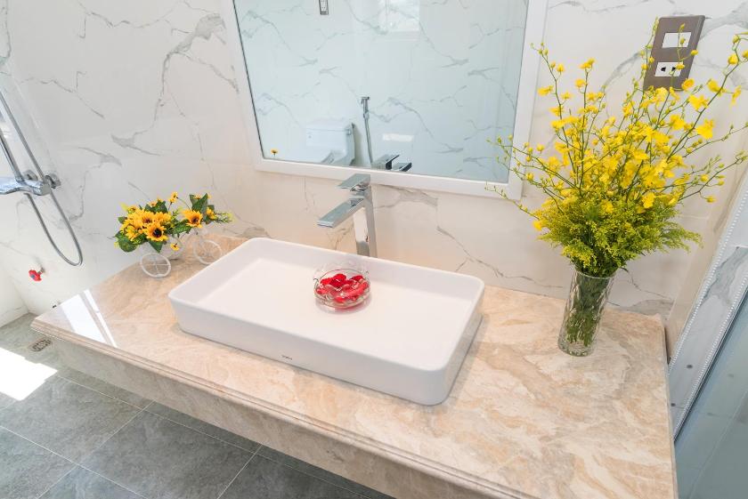 Suite có Tầm nhìn ra Ban công và Bờ hồ Suite có Tầm nhìn ra Ban công và Bờ hồ