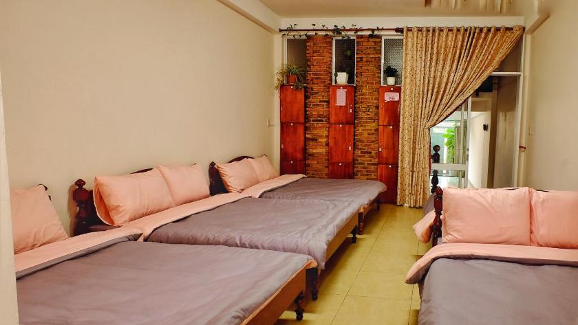 Phòng Ngủ Tập Thể Cho Cả Nam Và Nữ Phòng Ngủ Tập Thể Cho Cả Nam Và Nữ