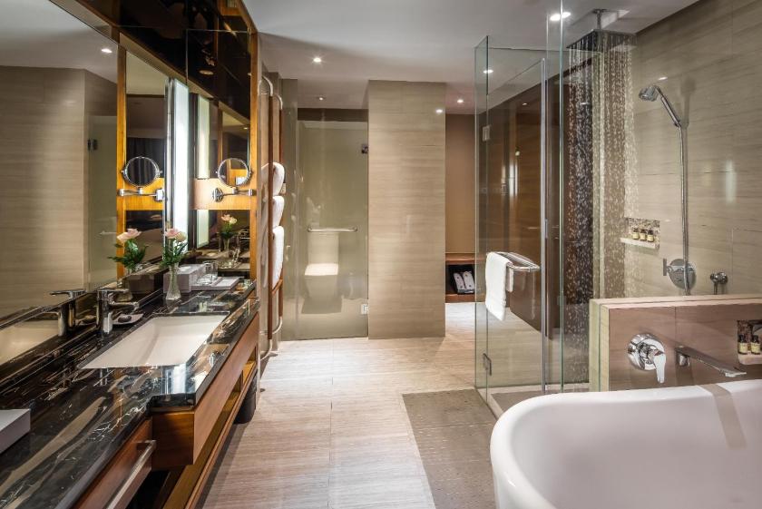 Suite Gia Đình 2 Phòng Ngủ Với Quyền Sử Dụng Lounge Suite Gia Đình 2 Phòng Ngủ Với Quyền Sử Dụng Lounge