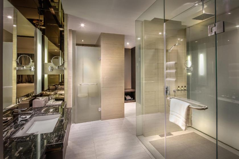 Phòng Superior Có Giường Cỡ King Nhìn Ra Cảnh Thành Phố Phòng Superior Có Giường Cỡ King Nhìn Ra Cảnh Thành Phố