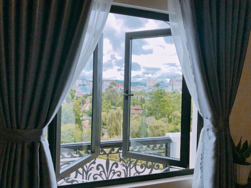 Phòng Deluxe Có Giường Cỡ King