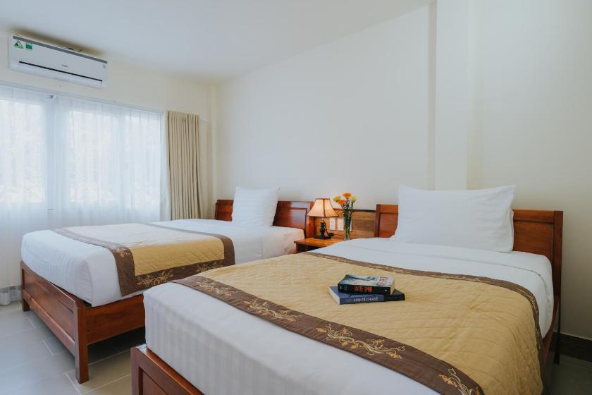 Phòng 3 Người Nhìn Ra Hồ Bơi Phòng 3 Người Nhìn Ra Hồ Bơi