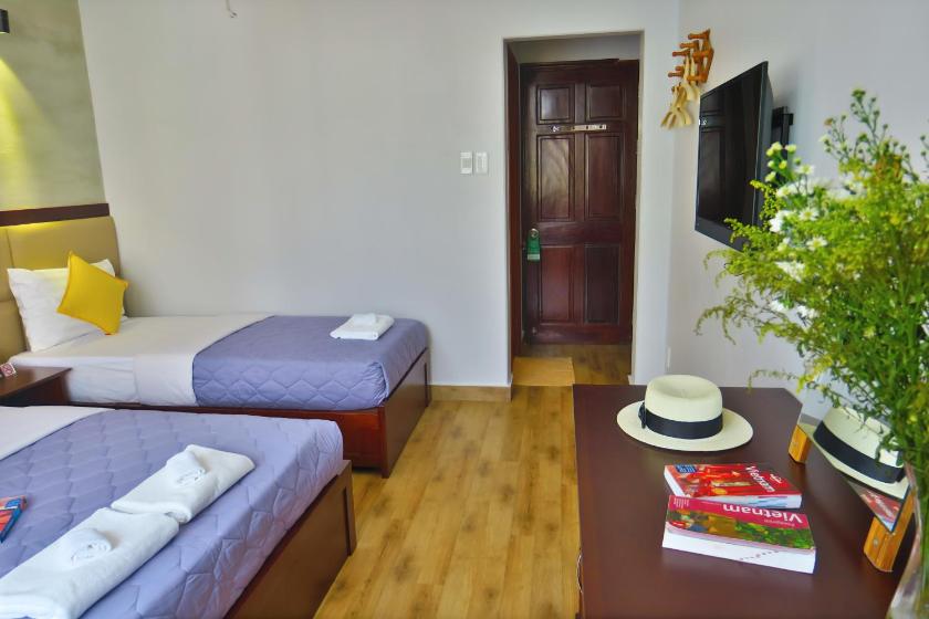 Phòng Deluxe cho 3 Người Phòng Deluxe cho 3 Người