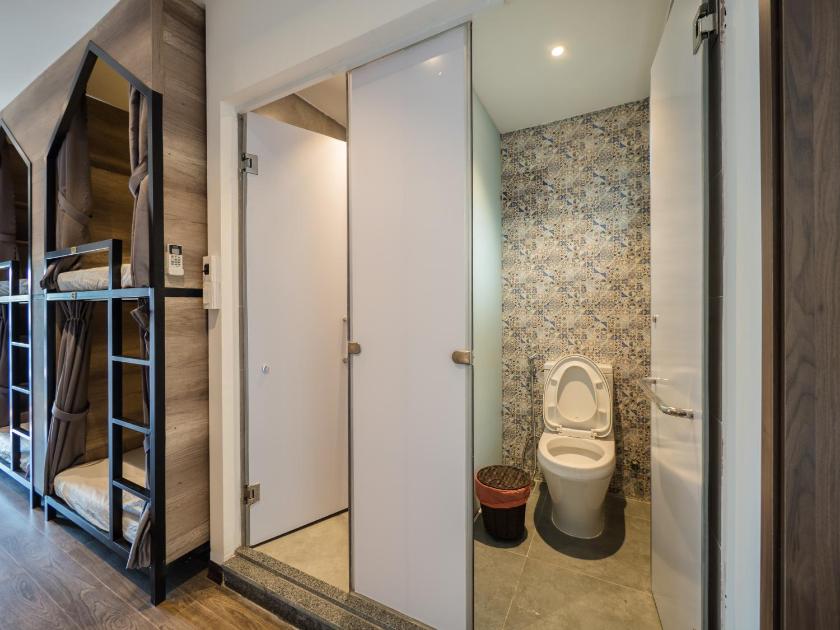 Giường Tầng Trong Phòng Ngủ Tập Thể Cho Nam  Giường Tầng Trong Phòng Ngủ Tập Thể Cho Nam