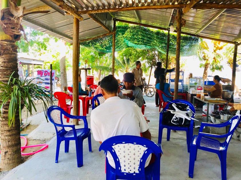 Phòng Giường đôi Deluxe (2 Người lớn + 1 Trẻ em) Phòng Giường đôi Deluxe (2 Người lớn + 1 Trẻ em)