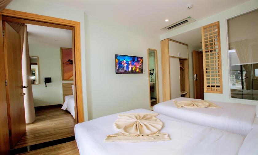 Phòng Deluxe Giường Đôi Nhìn Ra Biển