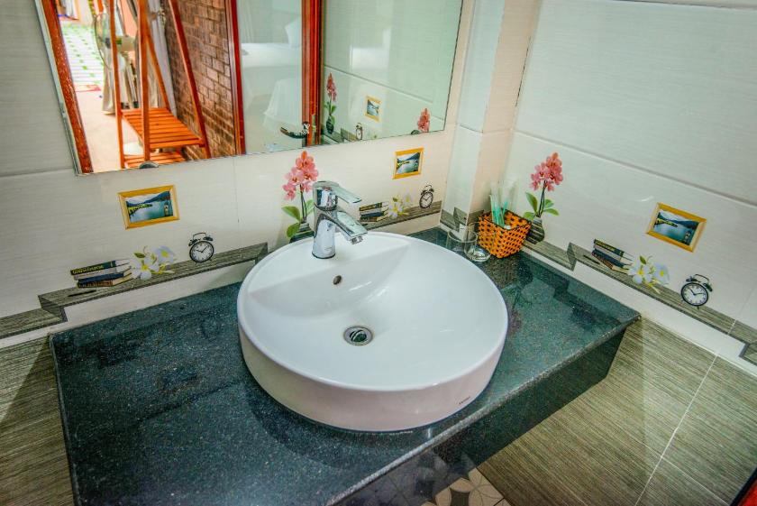 Bungalow Deluxe Nhìn Ra Khu Vườn