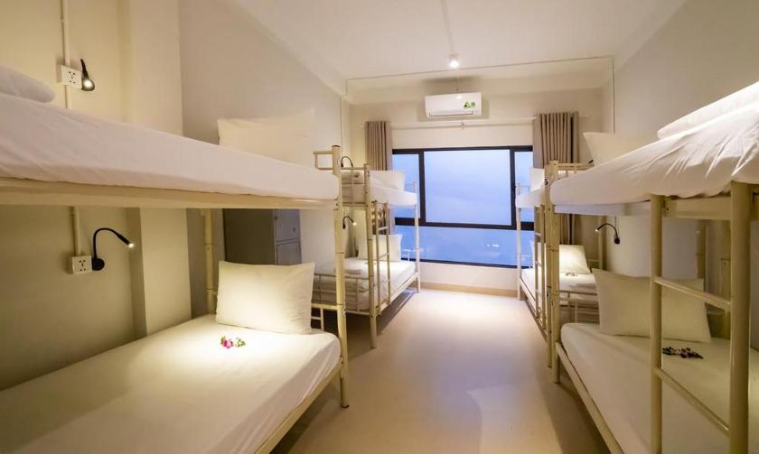 Giường Trong Phòng Ngủ Tập Thể Cho Cả Nam Và Nữ 6 Giường