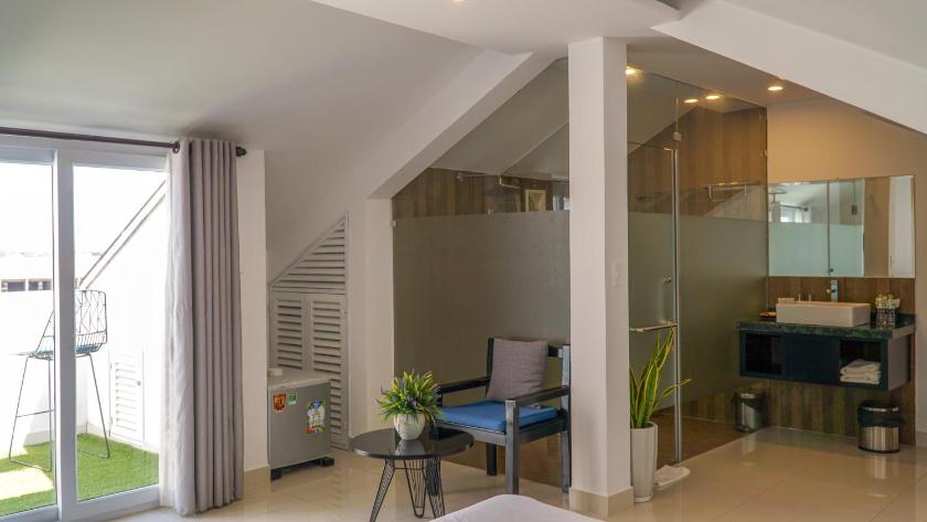 Attic Double Room with River View and Balcony Attic Double Room with River View and Balcony