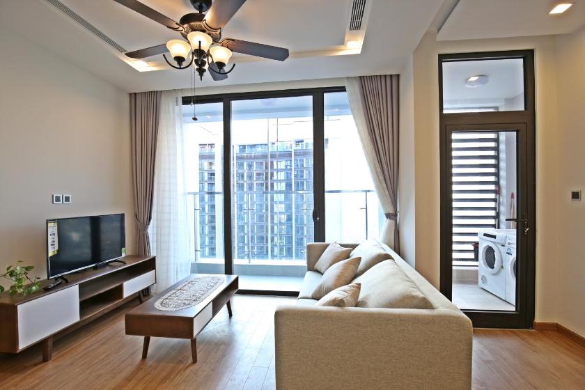 Căn Hộ Nhìn Ra Vườn