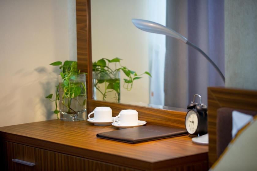 Phòng 3 Người Nhìn Ra Thành Phố Phòng 3 Người Nhìn Ra Thành Phố