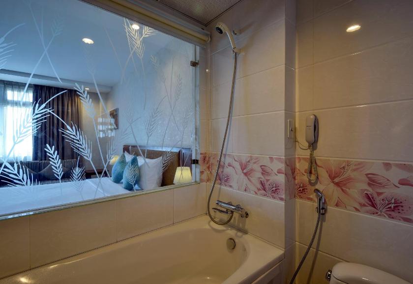 Phòng Deluxe Giường Đôi Nhìn Ra Sông Phòng Deluxe Giường Đôi Nhìn Ra Sông