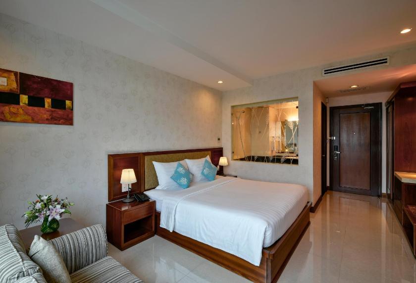 Phòng Deluxe Giường Đôi Nhìn Ra Sông Phòng Deluxe Giường Đôi Nhìn Ra Sông