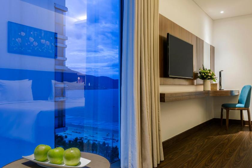 Phòng Deluxe 2 Giường Đơn Nhìn ra Một góc Biển
