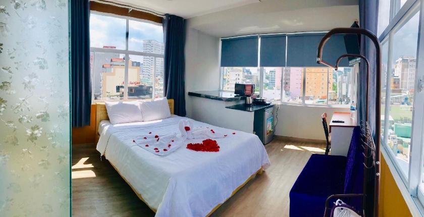 Suite Nhìn Ra Thành Phố