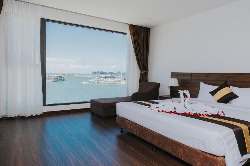 Phòng Deluxe Giường Đôi Nhìn Ra Biển