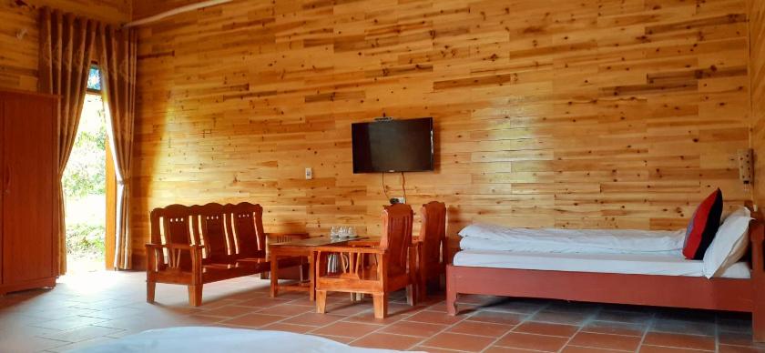 Phòng gia đình với phòng tắm riêng. Phòng gia đình với phòng tắm riêng.