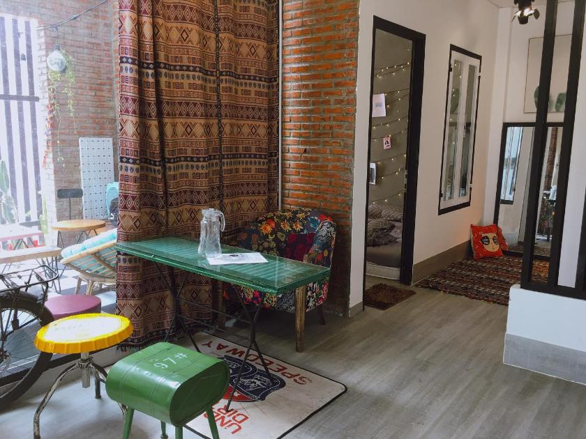 Căn Hộ - Tầng Trệt