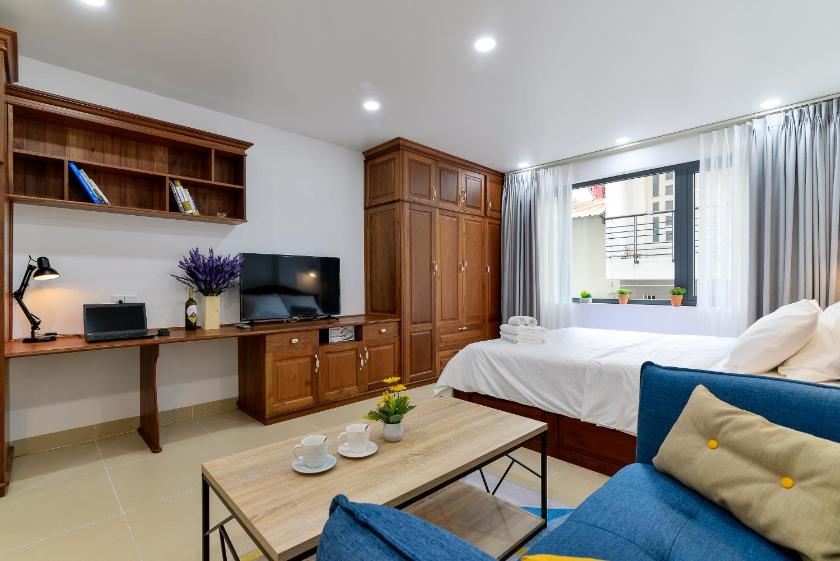 Studio Executive Studio Executive