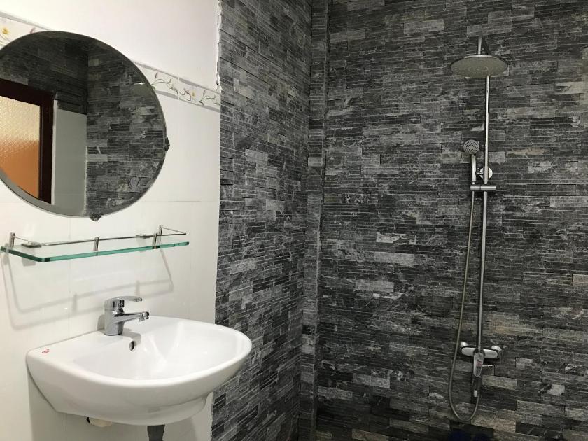 Phòng 4 Người Có Phòng Tắm Riêng