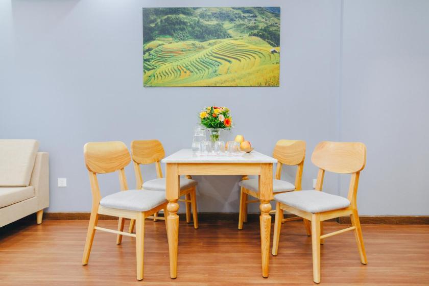 One-Bedroom Apartment with Window One-Bedroom Apartment with Window