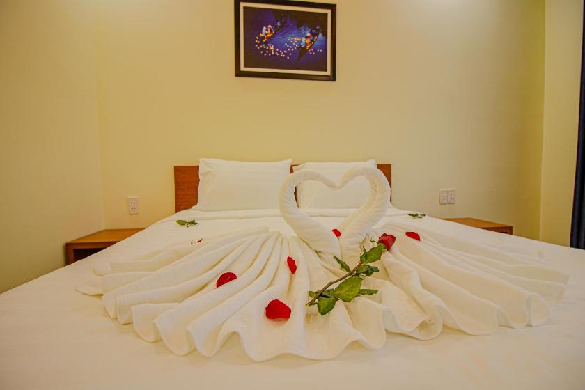 Phòng Deluxe Giường Đôi Có Ban Công Phòng Deluxe Giường Đôi Có Ban Công