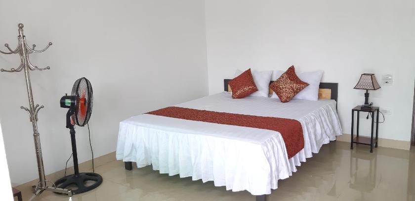 Phòng Có Giường Cỡ King Nhìn Ra Vườn Phòng Có Giường Cỡ King Nhìn Ra Vườn