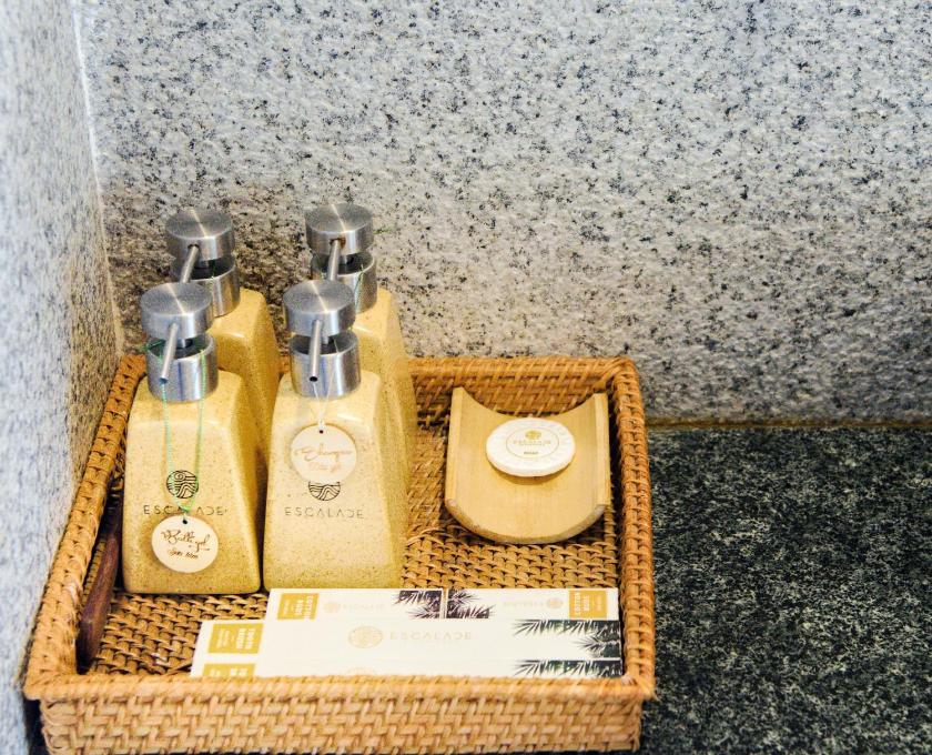 Bungalow Deluxe Bungalow Deluxe