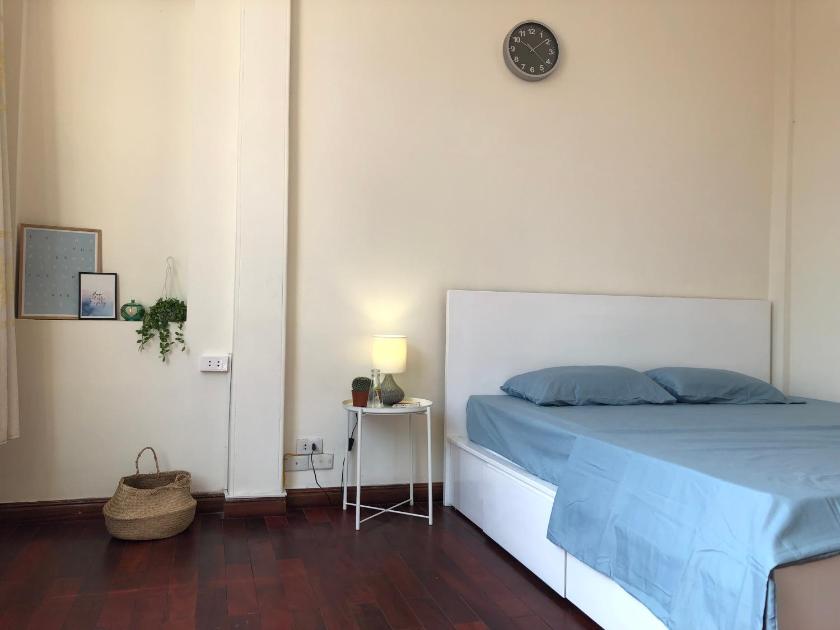 Phòng Có Giường Cỡ Queen Với Phòng Tắm Chung