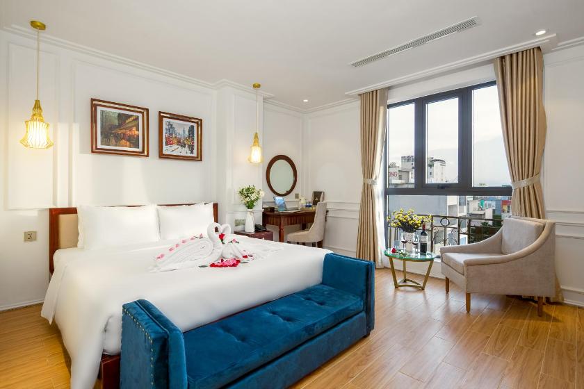 Suite Deluxe Có Giường Cỡ King