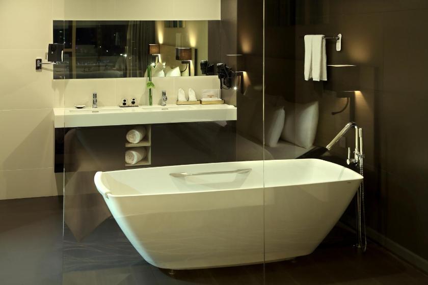 Suite Nhìn Ra Thành Phố