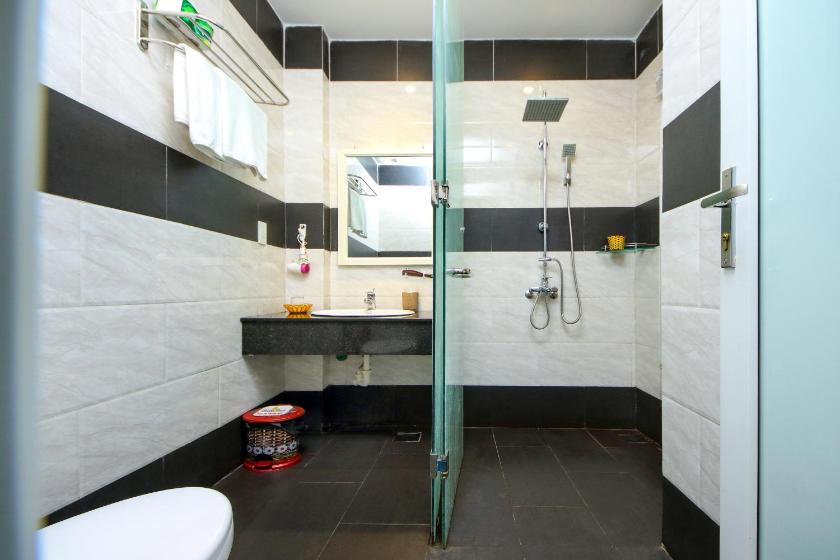 Phòng Giường Đôi Có Ban Công