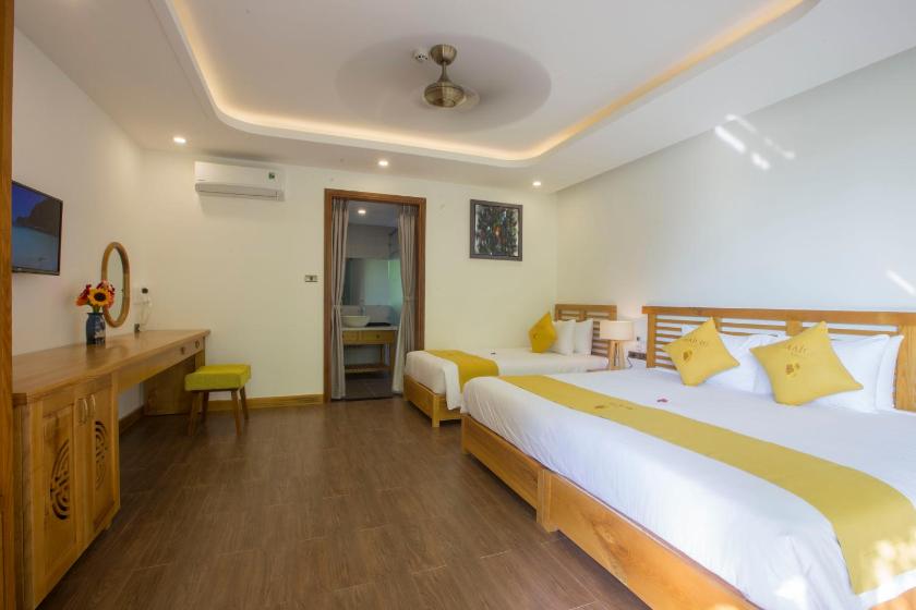 Phòng 3 Người Nhìn Ra Hồ Bơi Phòng 3 Người Nhìn Ra Hồ Bơi