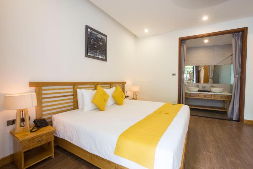 Phòng Superior đôi hoặc 2 giường đơn nhìn ra hồ bơi Phòng Superior đôi hoặc 2 giường đơn nhìn ra hồ bơi