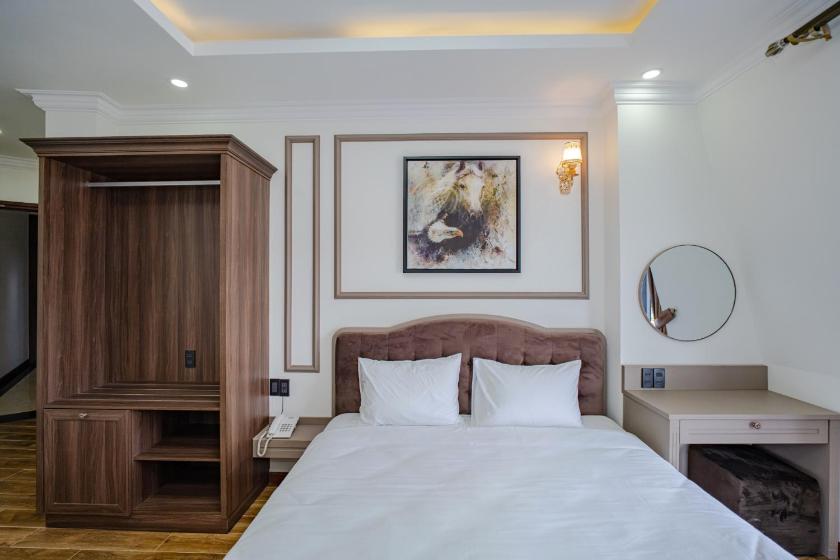 Phòng Giường Đôi Có Ban Công