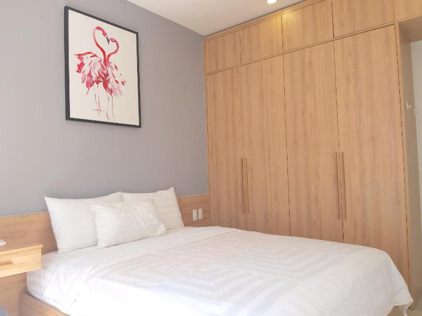 Căn Hộ Nhìn Ra Vườn Căn Hộ Nhìn Ra Vườn