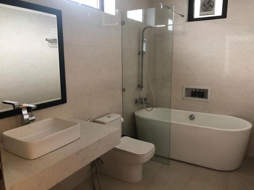 Phòng Superior Giường Đôi Có Ban Công Phòng Superior Giường Đôi Có Ban Công